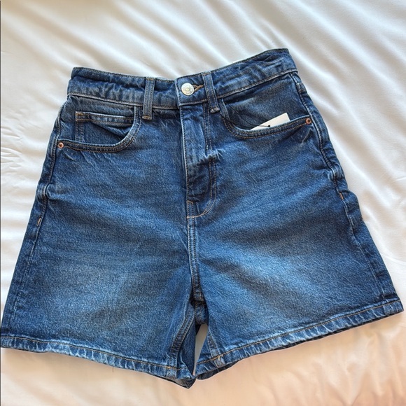 Zara Blue Jean Shorts Classic Denim Style - Picture 1 of 4